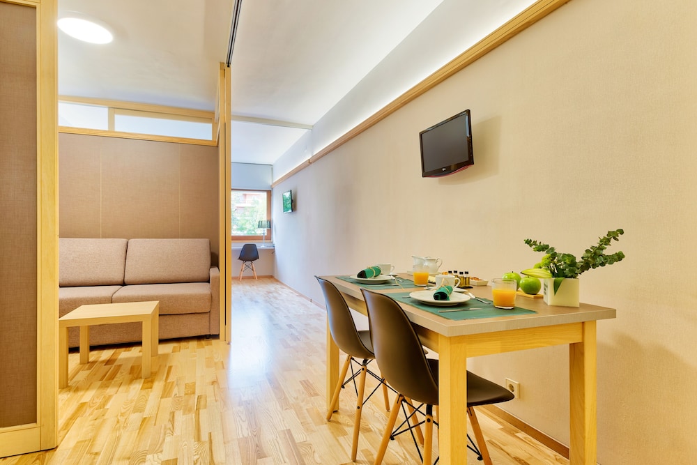 Bonanova Suite 56/58