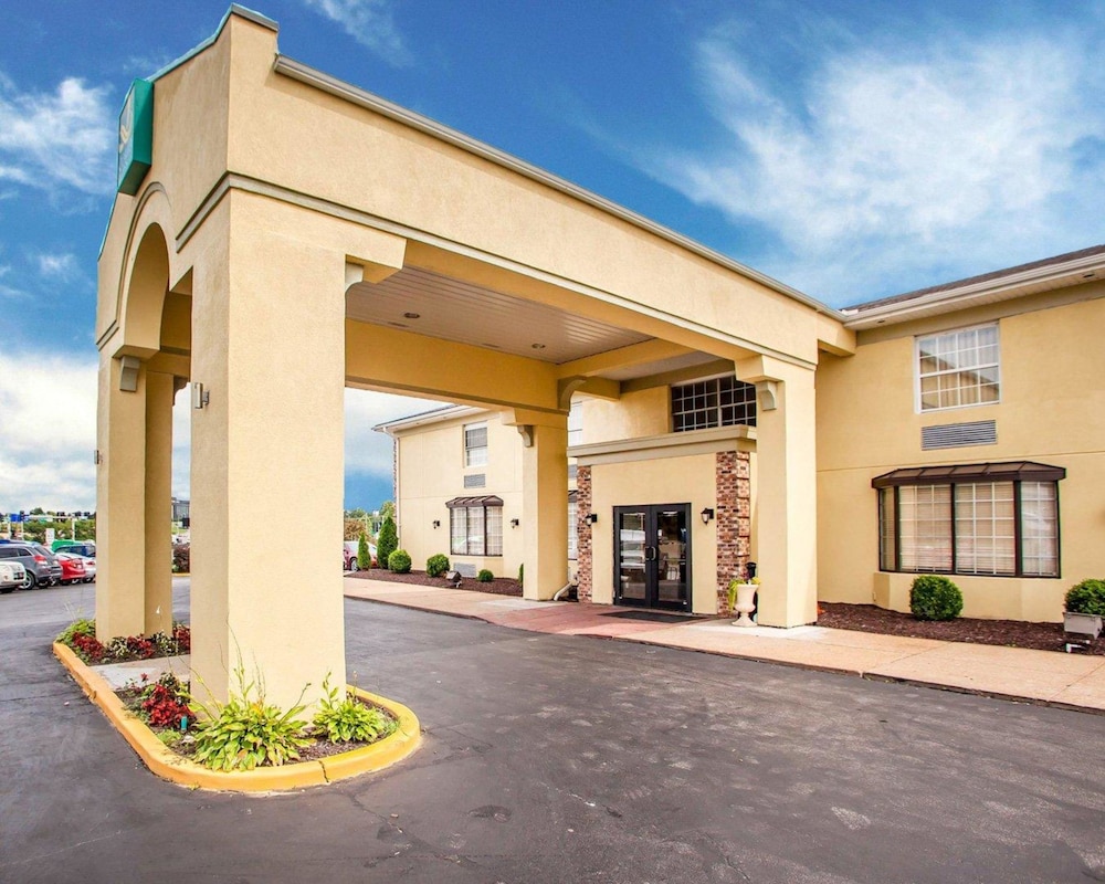 Quality Inn Saint Louis Airport photo5