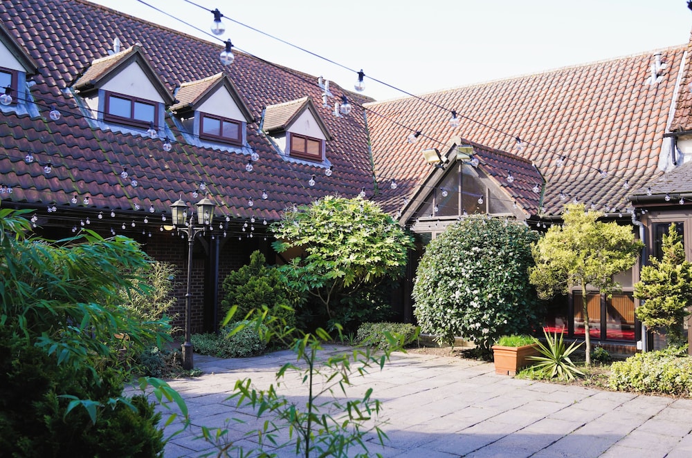 The Chichester Hotel 4/34