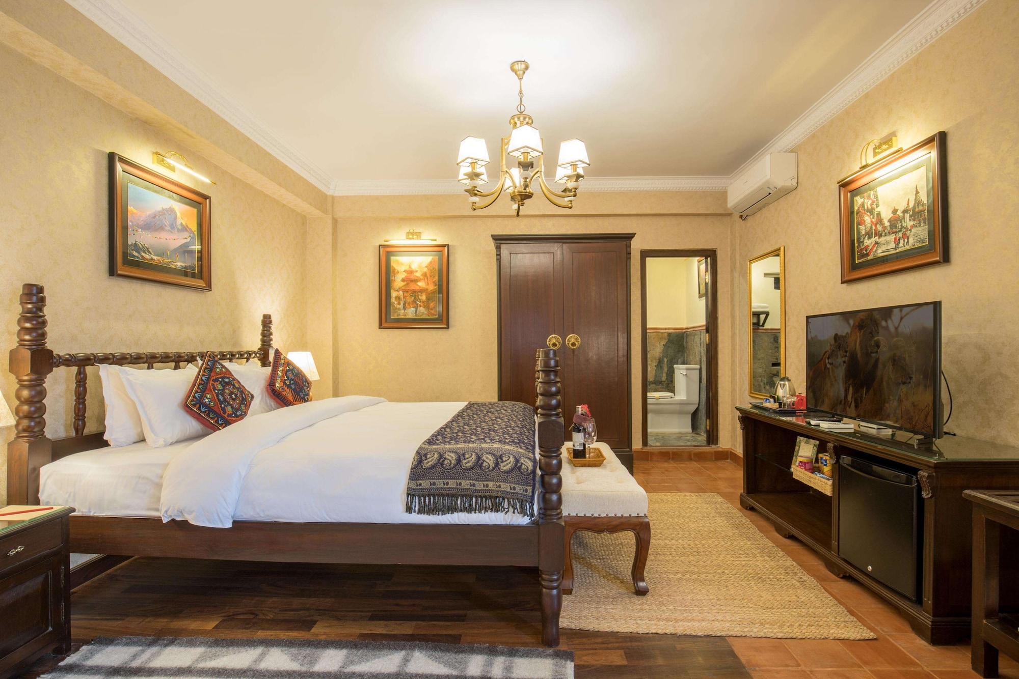 Heritage, King Bed