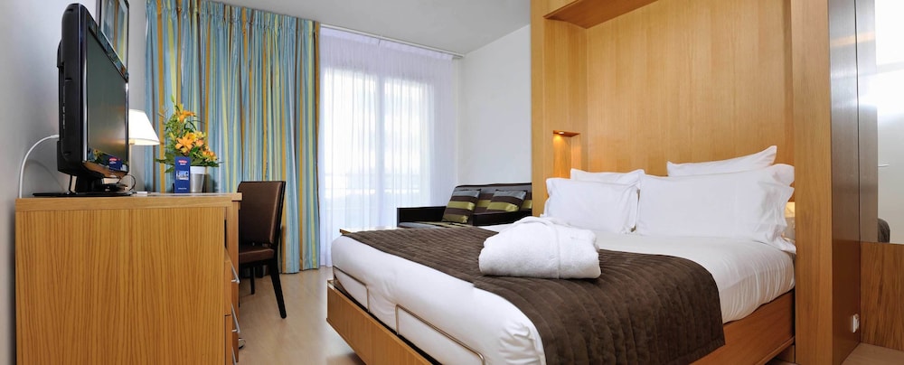 Residhome Paris Massy 21/65