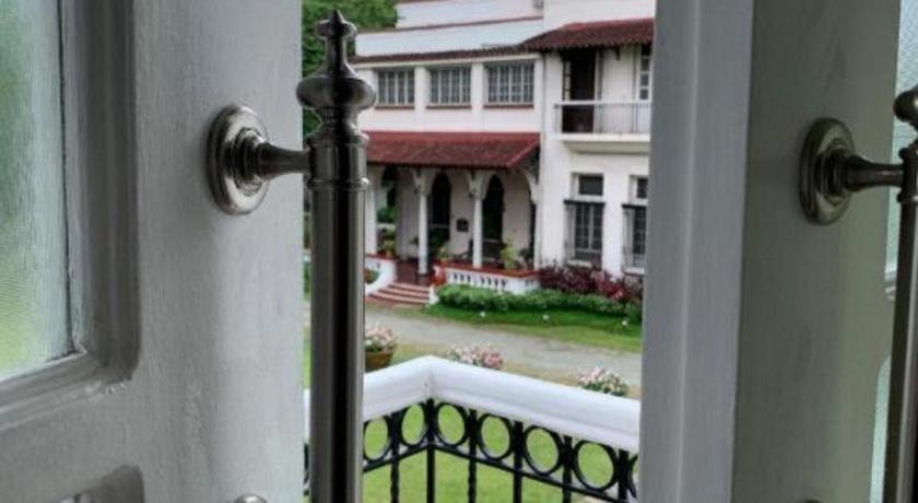 The Henry Suites MiraNila QC 39/41