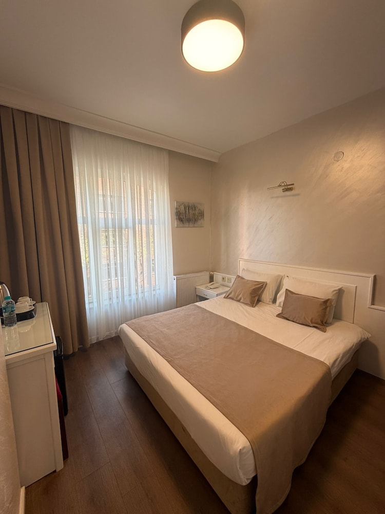 Fatih Resadiye Hotel 18/50