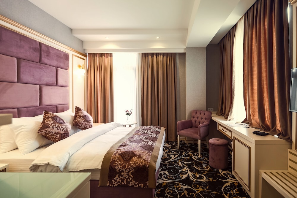 SUPERIOR, DOUBLE BED