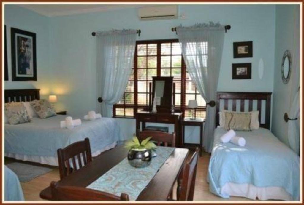 Jock-Inn Guest House 2/9