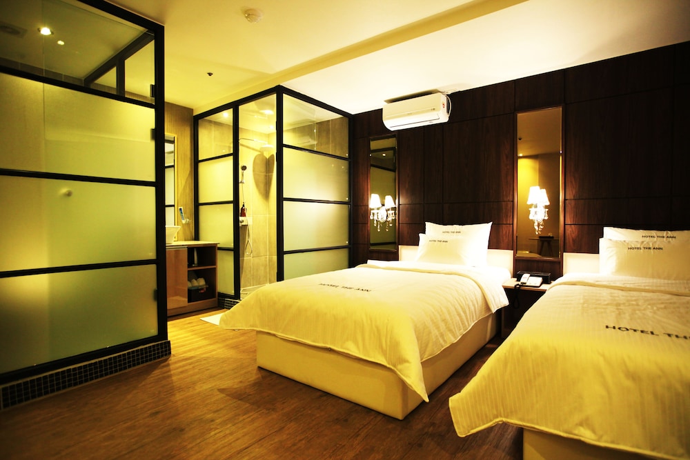 Hotel The Ann 12/41