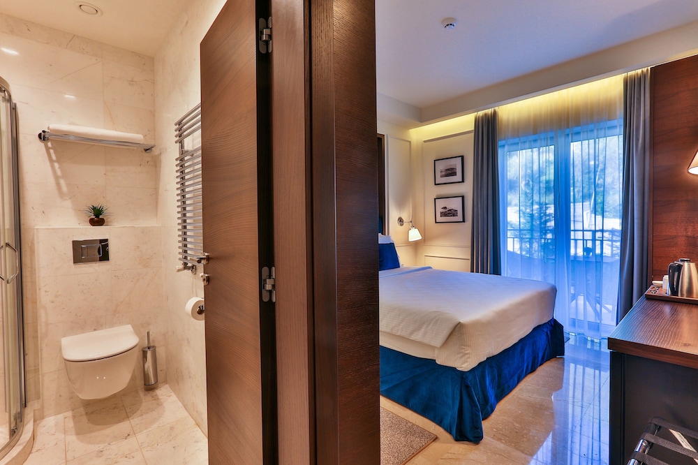 Lobby at CALIFORNIA by Aycon - Adults Only, Sveti Stefan
