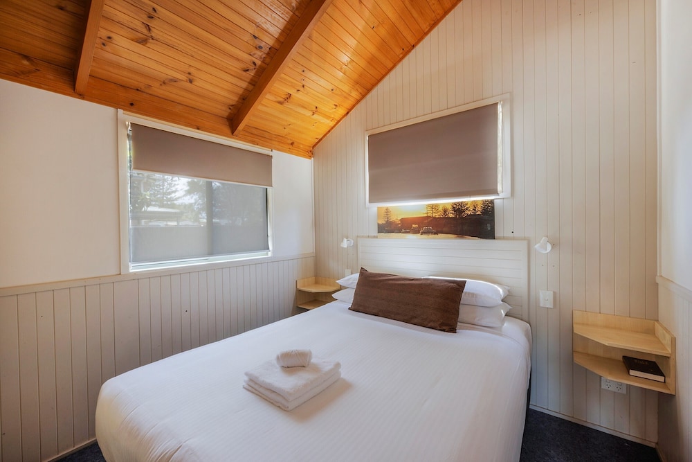 Room at Reflections Holiday Parks Tuncurry, TUNCURRY