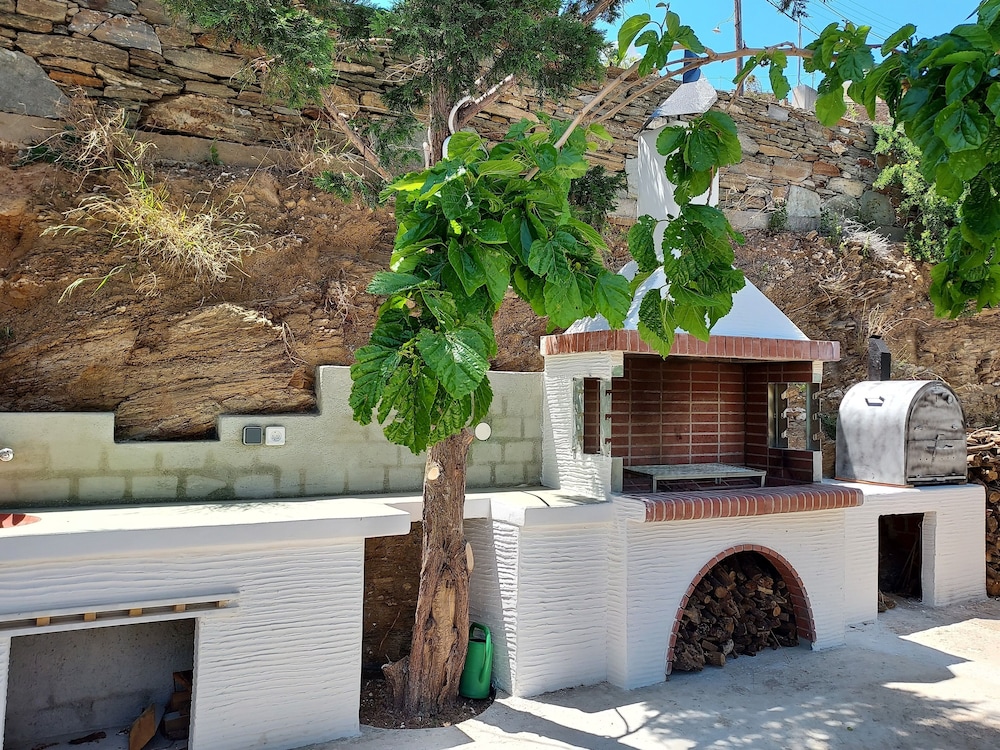 KYPRI APARTMENTS 47/50