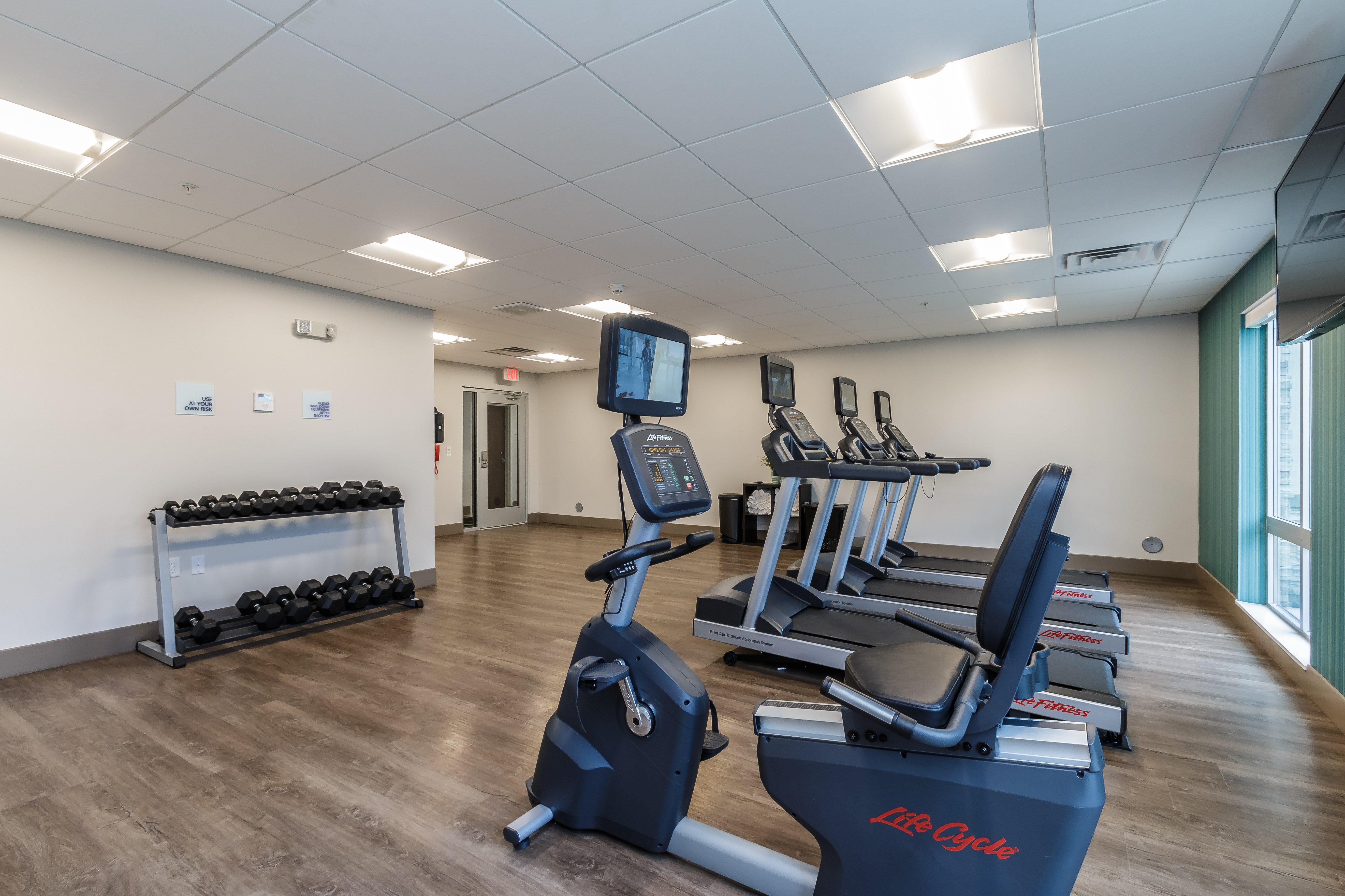 Holiday Inn Express and Suites South Bend South 45/64