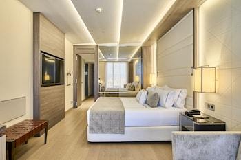 Room, Single, Double Bed