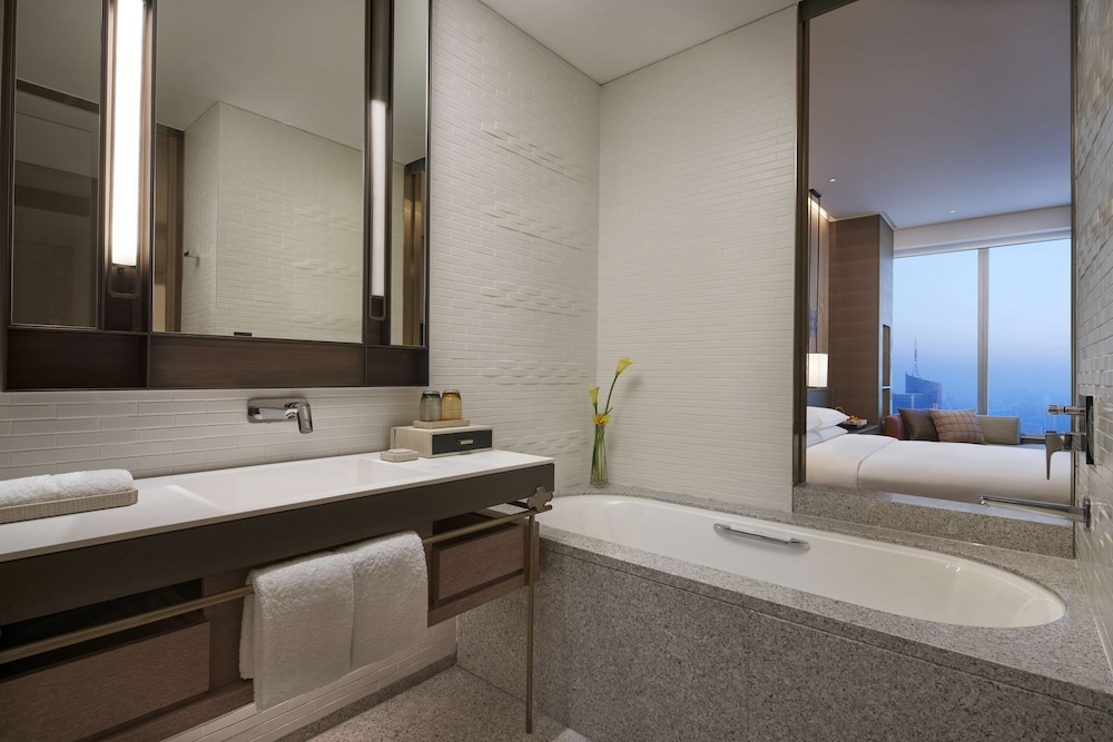 Grand Hyatt Hefei 48/50