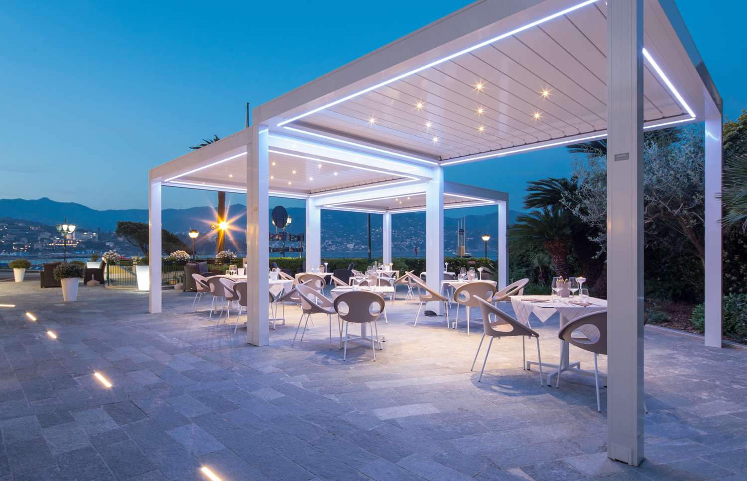 swimming pool spa