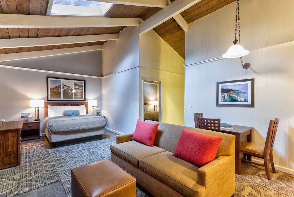 Big Sur Lodge 37/67