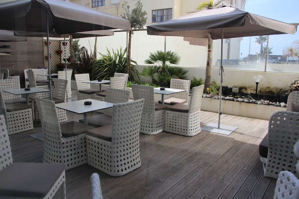 Macarico Beach Hotel 55/66
