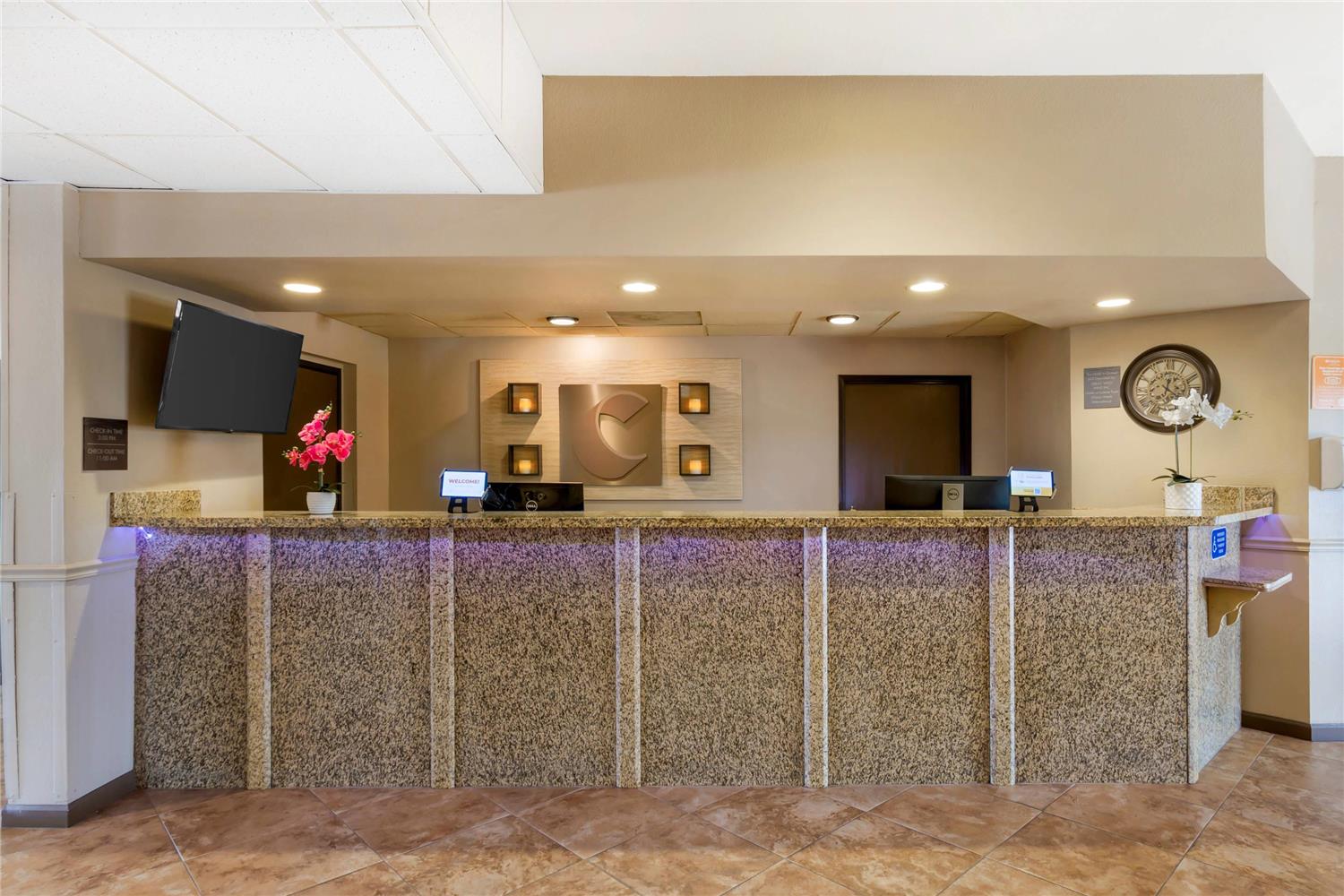 Comfort Inn Phoenix Central City 4/12