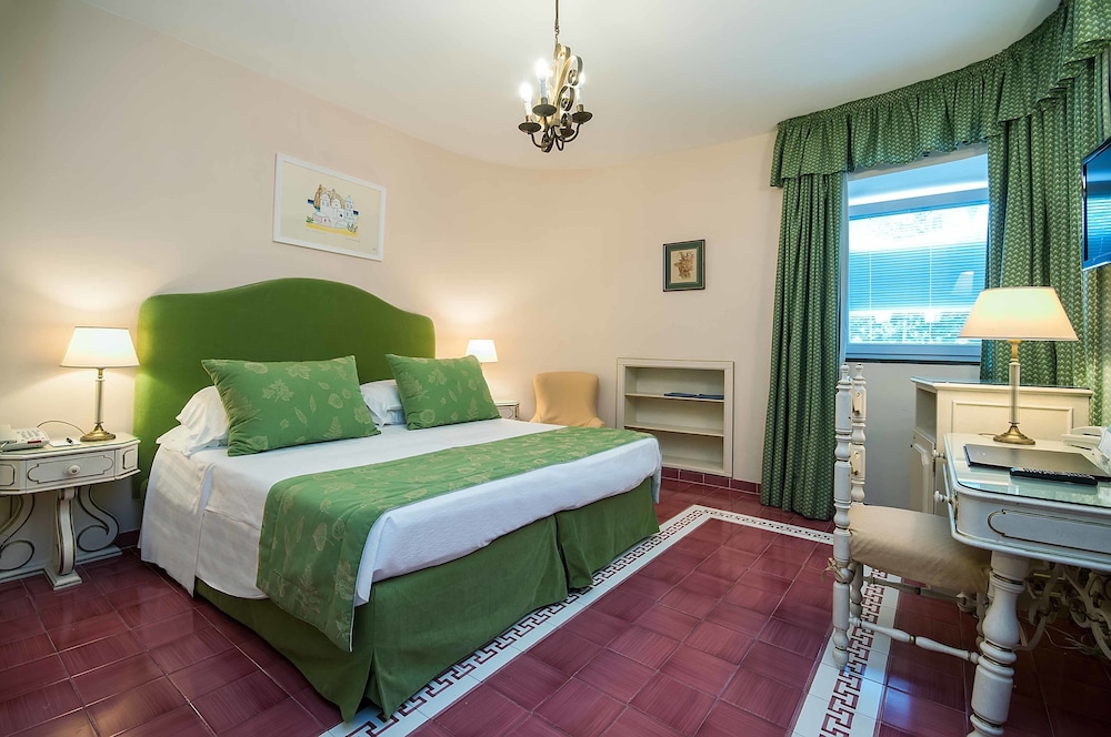 Punta Molino Beach and Resort Spa 26/82