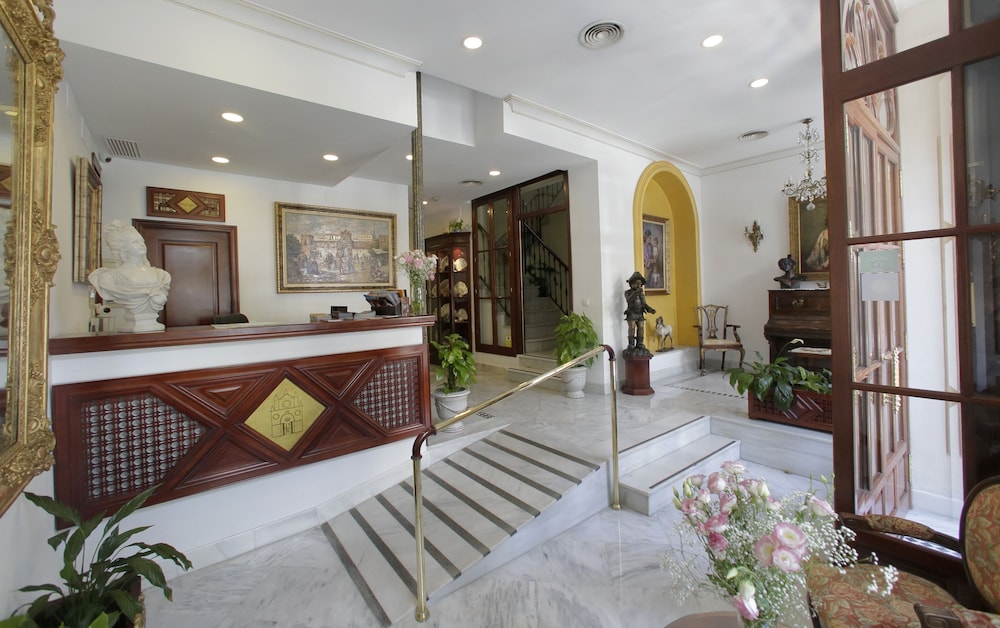 Basic Hotel Puerta de Sevilla 7/54