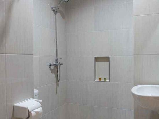 Alvina Hotel 25/35