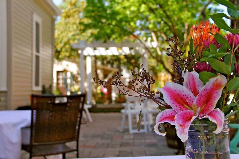 O'Casey's Bed &amp; Breakfast 25/40