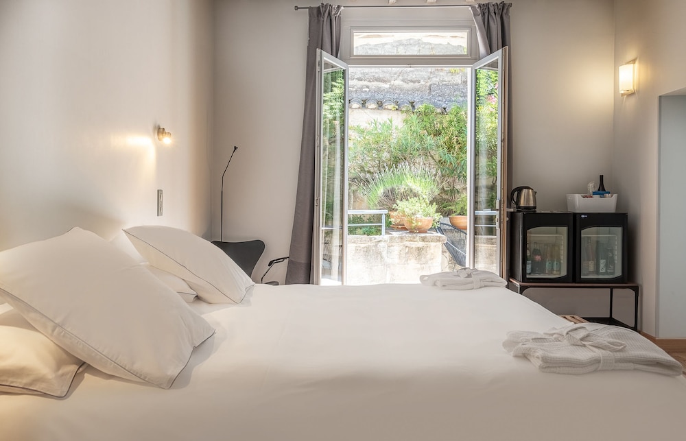 Boutique Hotel Entraigues 31/61