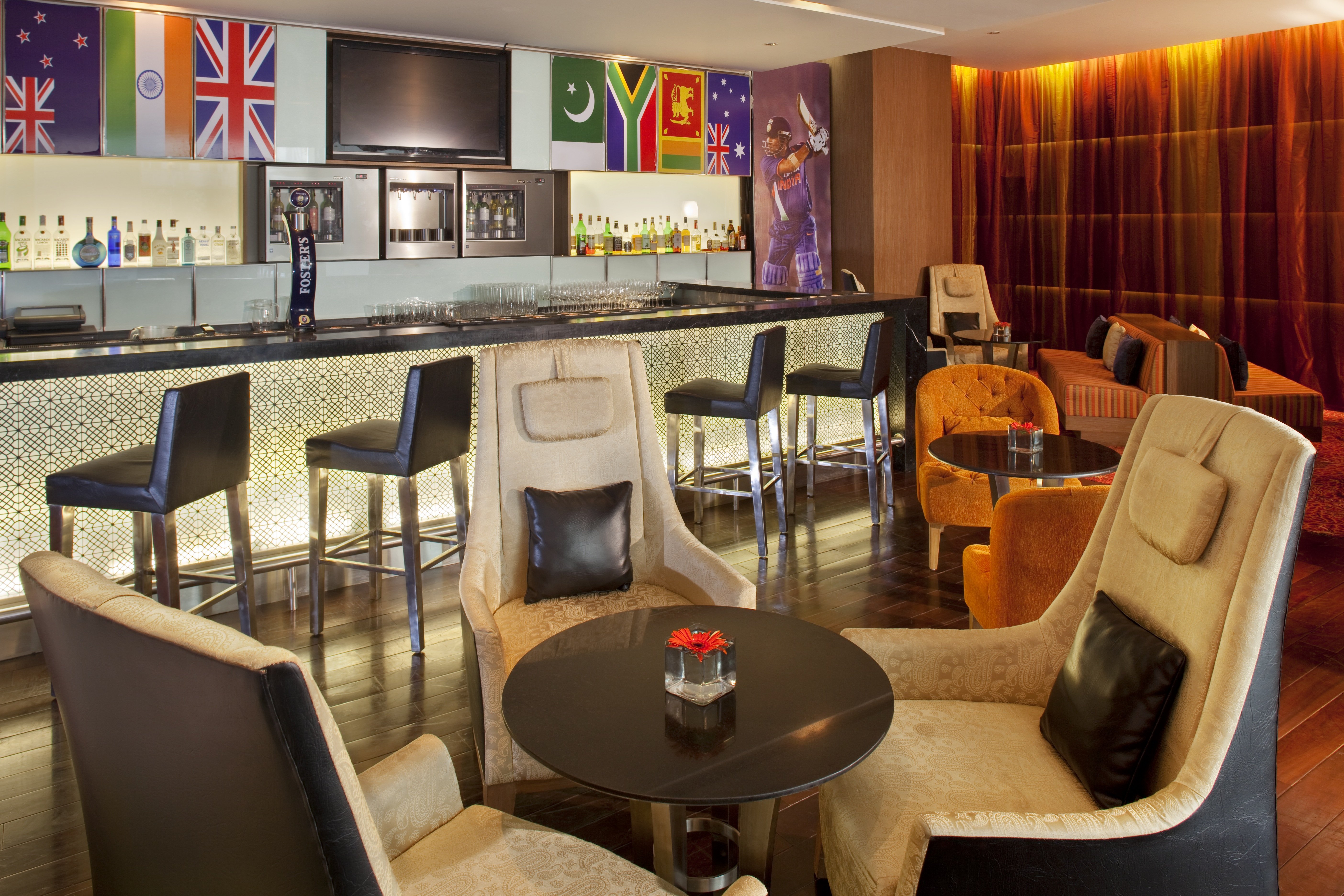 HOLIDAY INN MUMBAI INTERNATIONAL AIRPORT 54/72