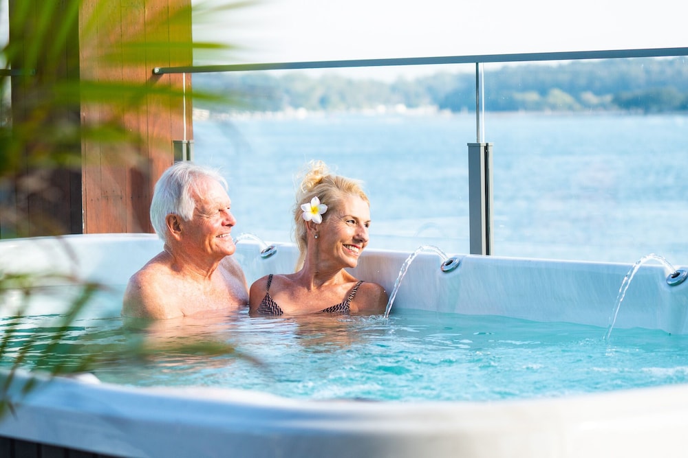 Ana Mandara Luxury Bed & Breakfast 11/30