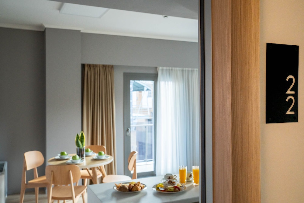 Chroma Fashion Rooms & Apartments 43/48