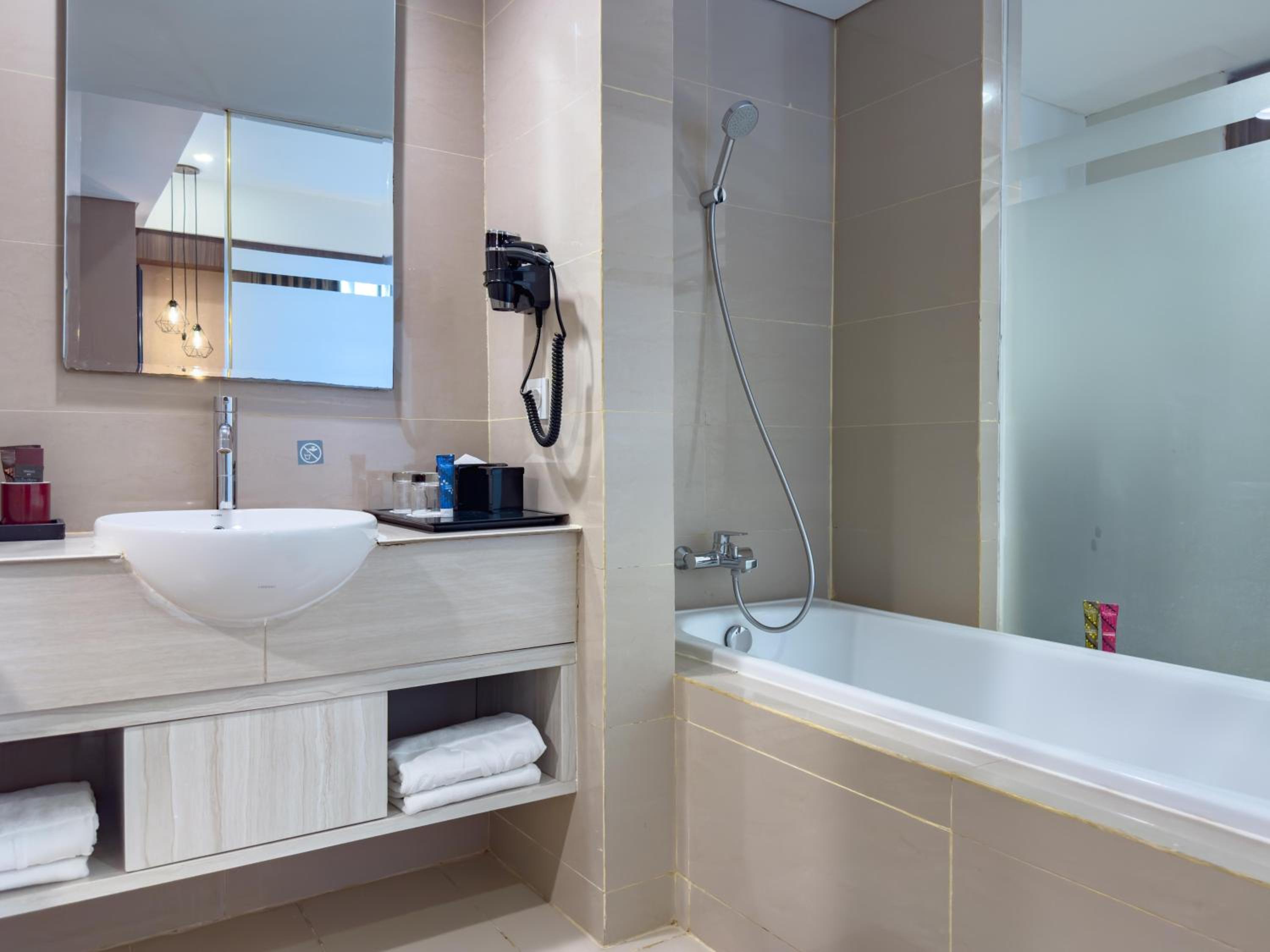 Executive, Suite, The Alana Hotel & Conference Center Malioboro Yogyakarta By Aston 9/10