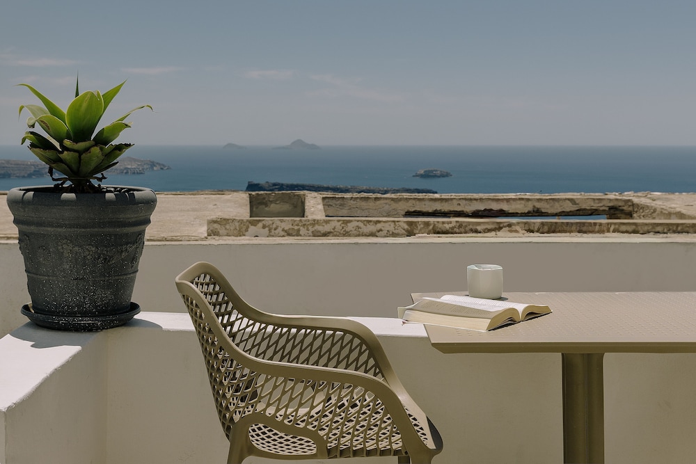 Agave Santorini Design Boutique Hotel 7/49