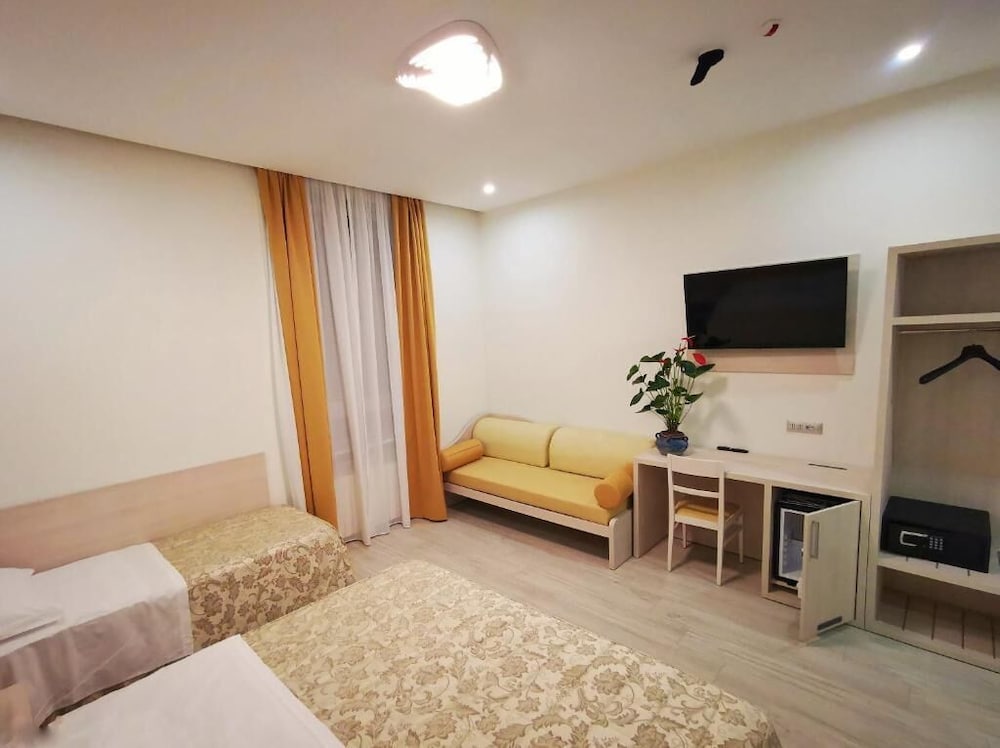 CSI Group - Hotel Metropoli 18/28