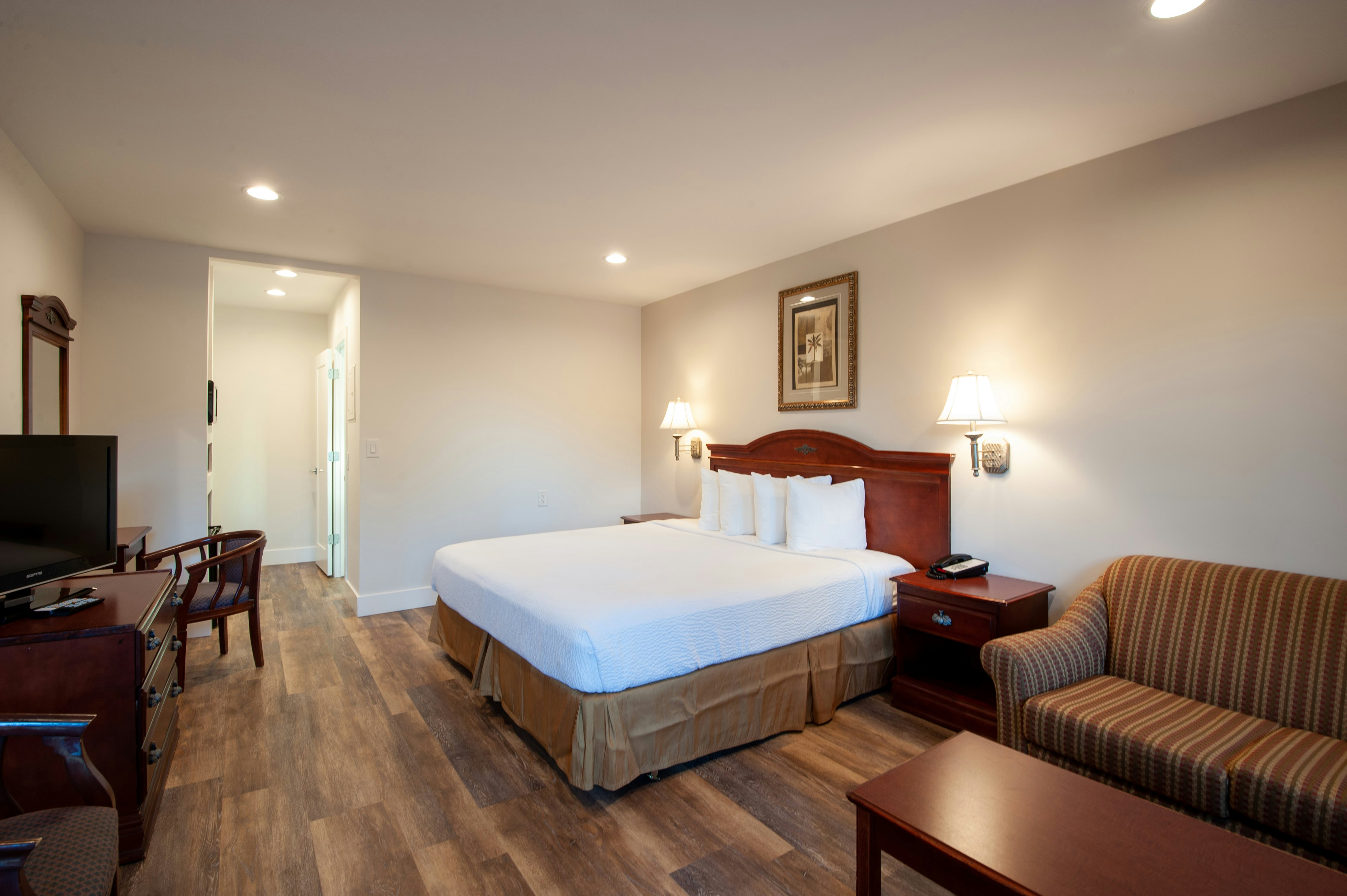 Studio City Court Yard Hotel 33/64