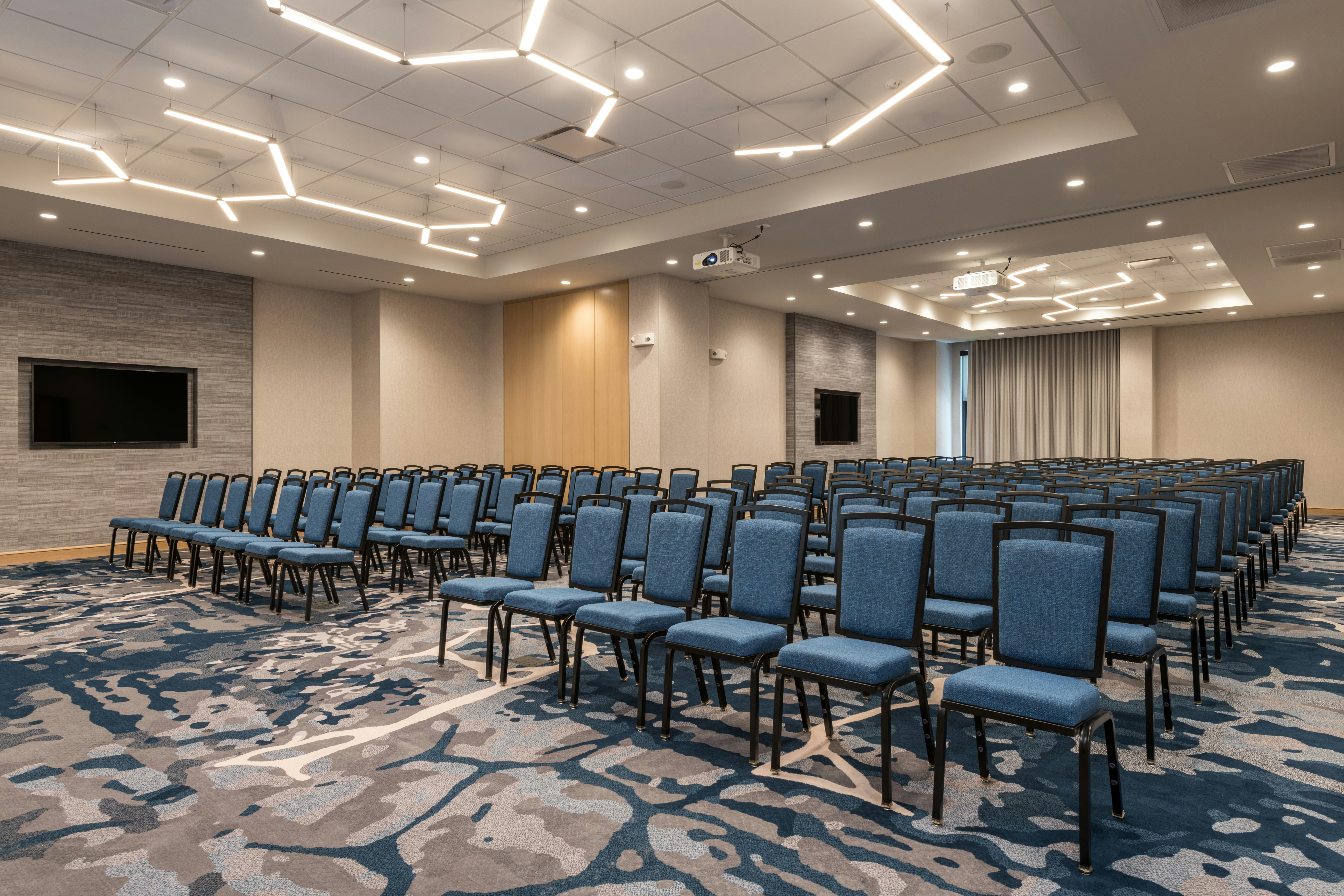 Hilton Garden Inn Boston Canton 15/23