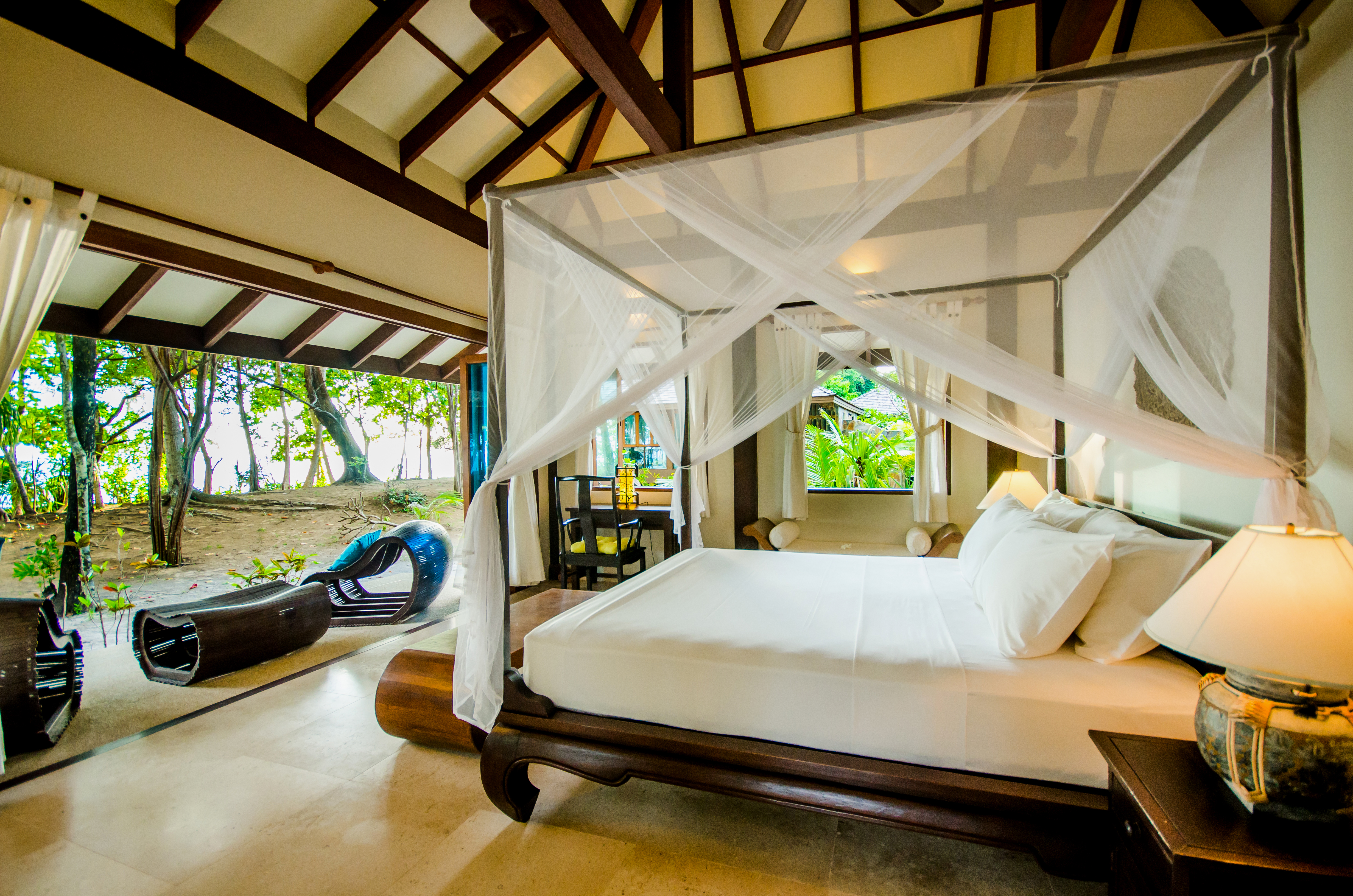 2 Bedrooms, Villa, Beach Front