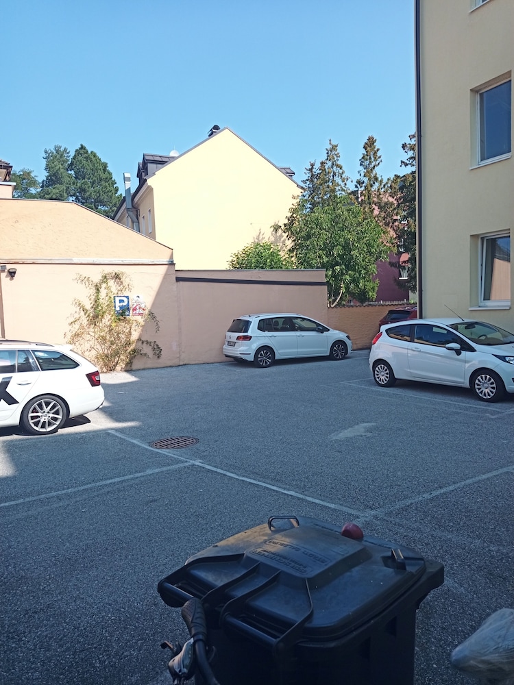 Adlerhof 54/66