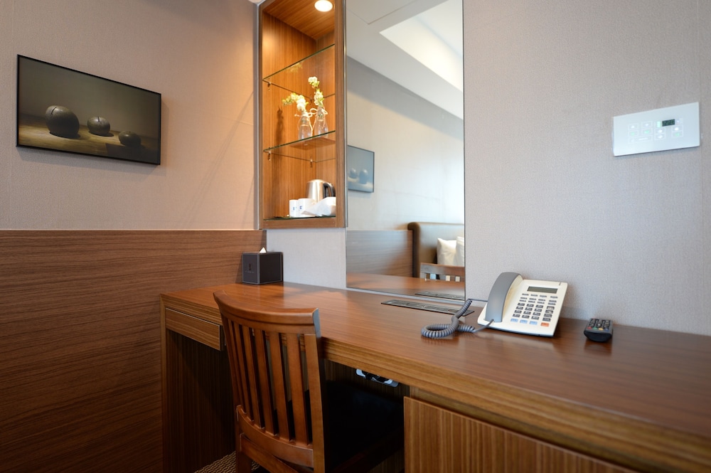 Busan Business Hotel 67/73