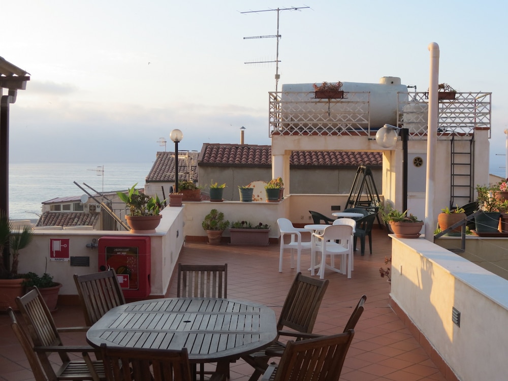 Hotel La Giara 50/66