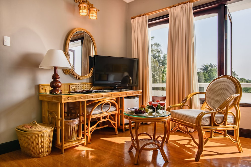 Huong Giang Hotel 62/77