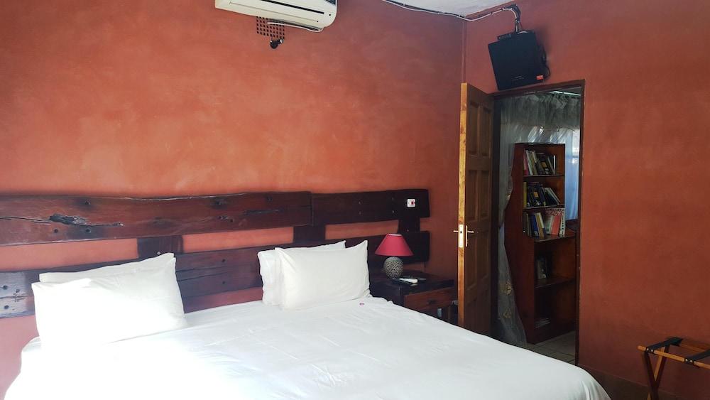 Acre Of Africa Guest Venue 14/50