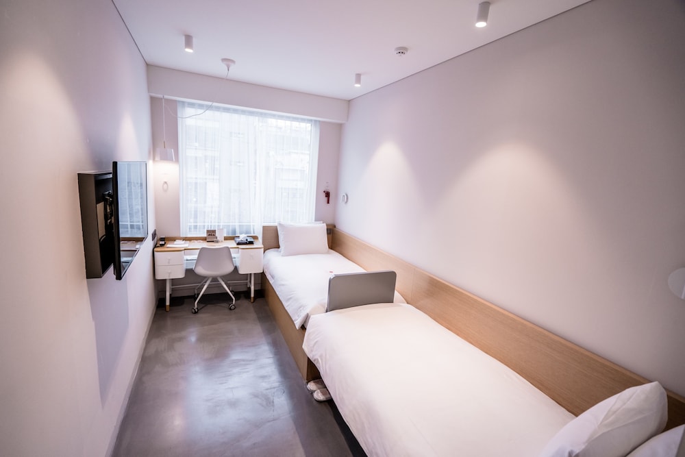Patio 7 Hotel 14/71