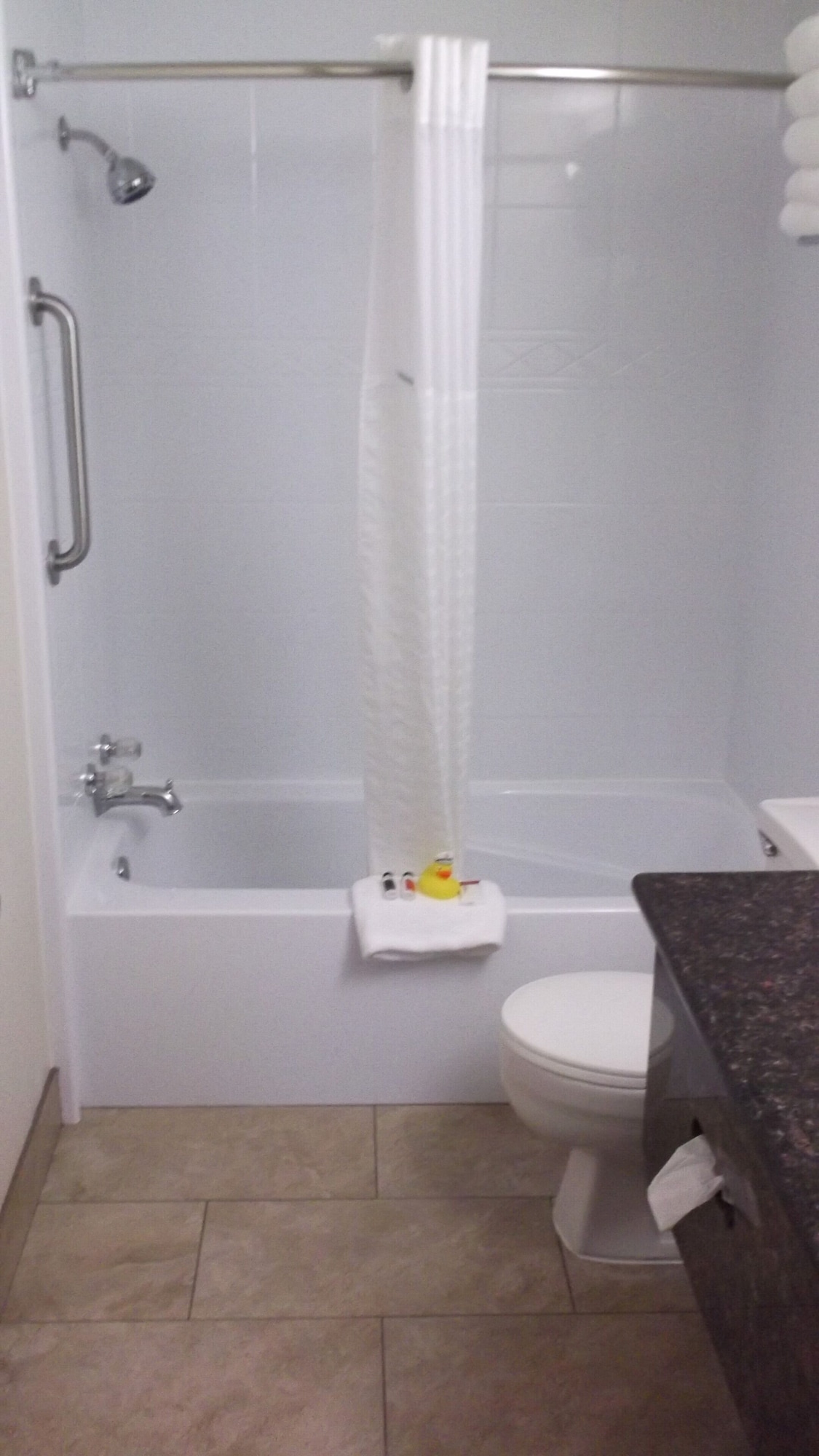جناح بسرير كينج وسرير كوين، Super 8 by Wyndham Salina/Scenic Hills Area 4/5