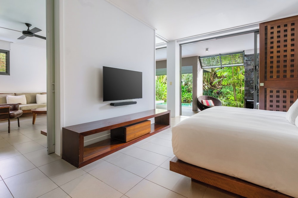 1 Bedroom, Suite, King Bed, Plunge Pool, Club Lounge Access