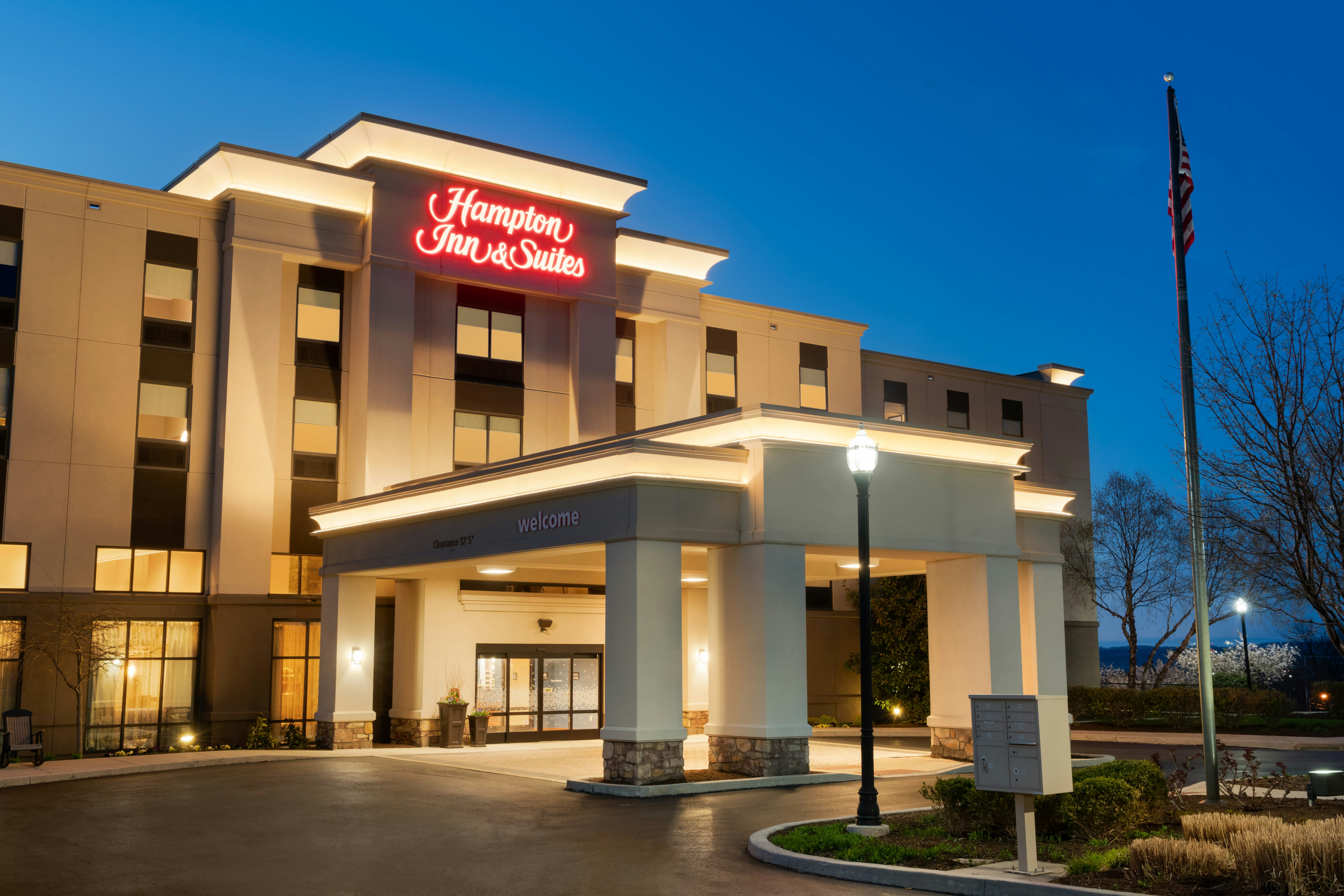 Hampton Inn & Suites Ephrata - Mountain Springs 1/12