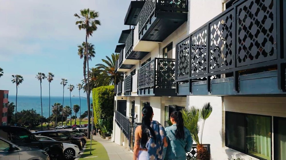 La Jolla Inn 7/68