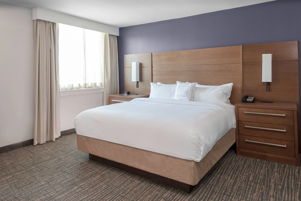 Residence Inn Virginia Beach Town Center 9/40