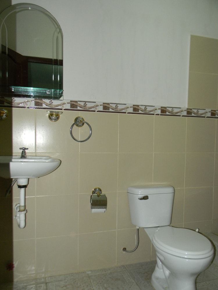 RIO GUAYAS HOTEL 12/30