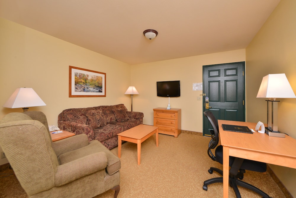 Sleep Inn & Suites near Spirit Mountain 36/49