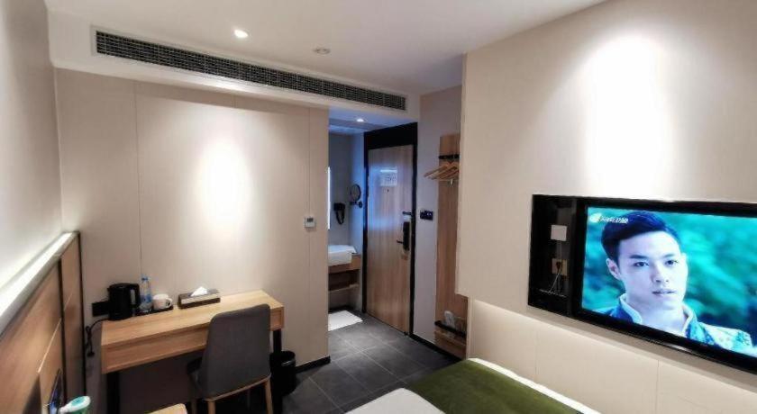 GreenTree Inn Shanghai Yuyuan Garden Xiaonanmen Subway Station Express Hotel 17/50