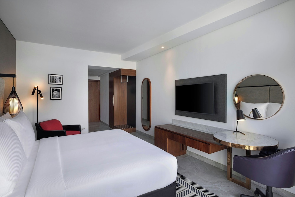 Beach, Deluxe, King Bed, Balcony