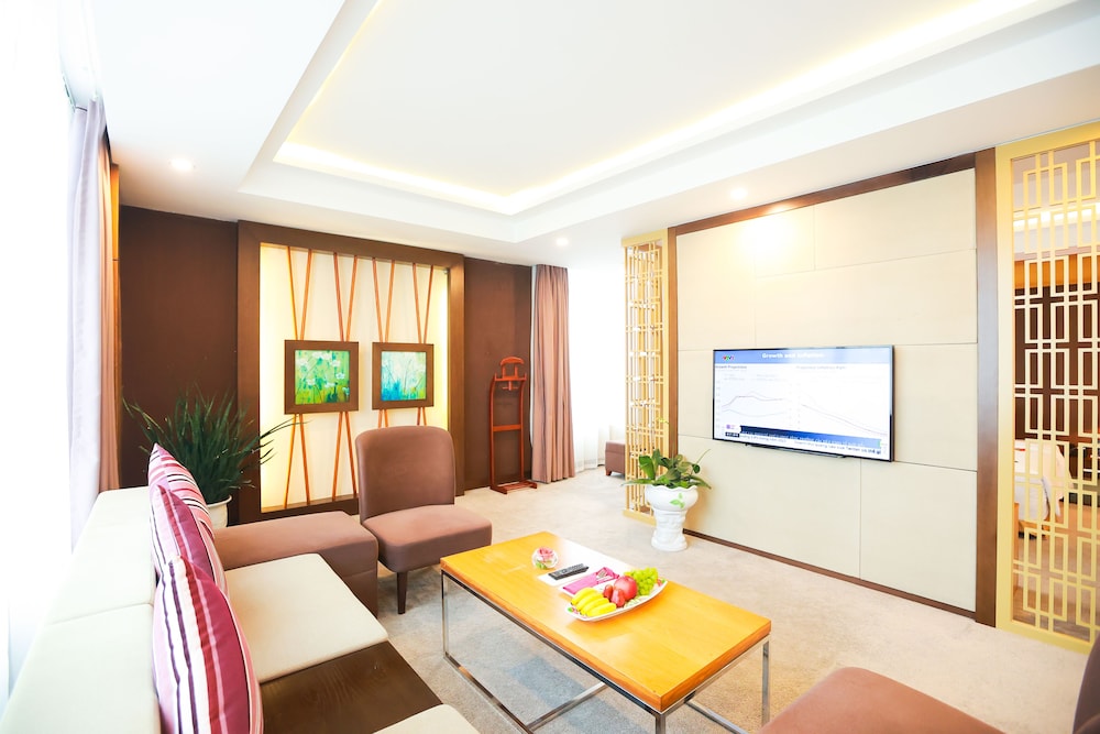 Muong Thanh Luxury Nhat Le Hotel 42/62